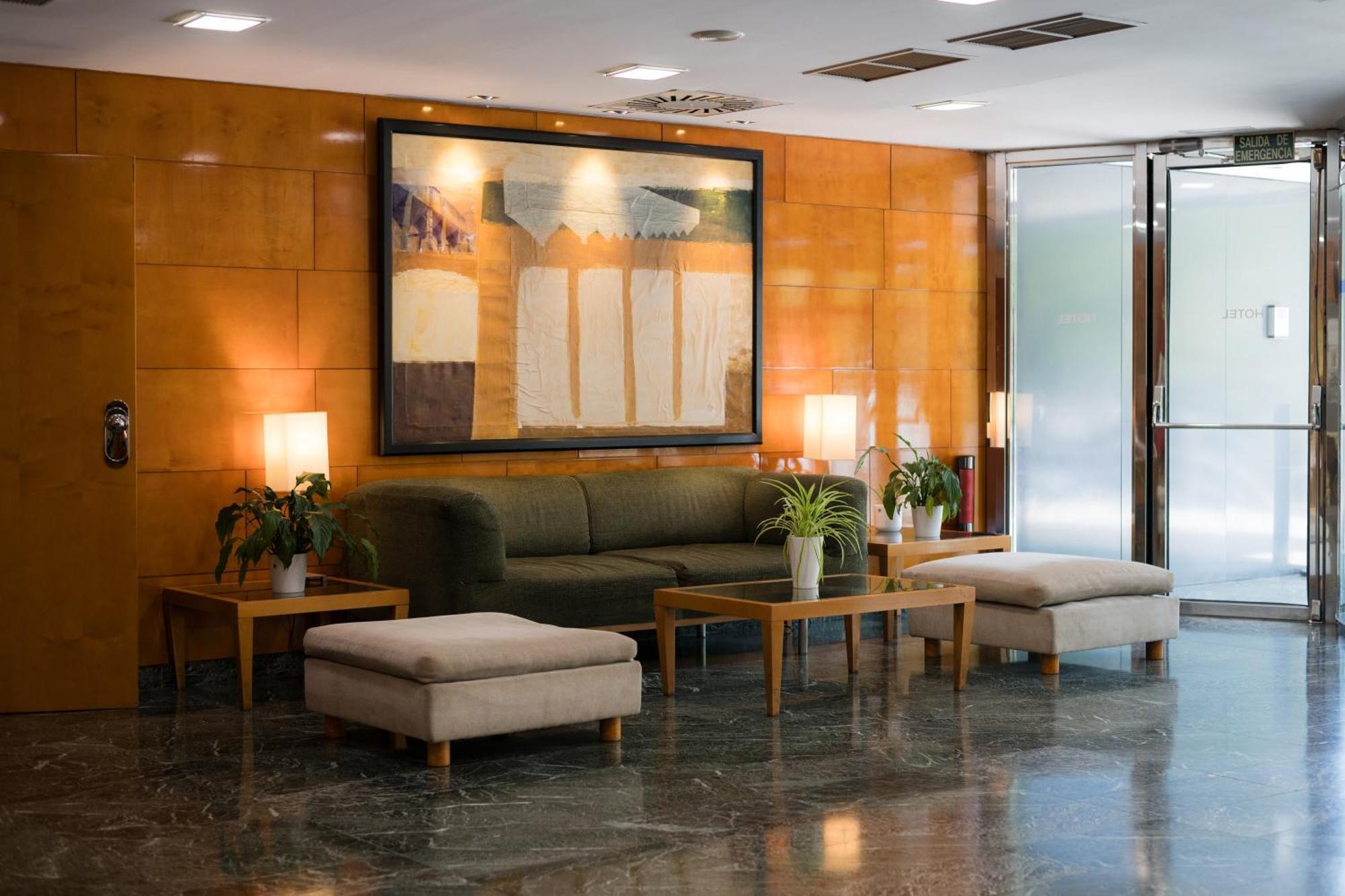 Hotel Ciudad De Вальядолид Экстерьер фото