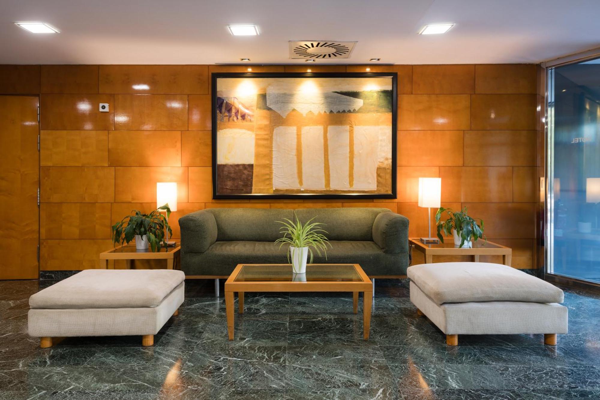 Hotel Ciudad De Вальядолид Экстерьер фото